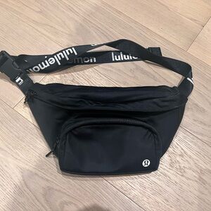 All Day Essentials Belt Bag 2.5L